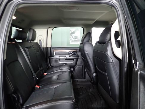 Used 2018 RAM 3500 Laramie AWD/4WD image 35
