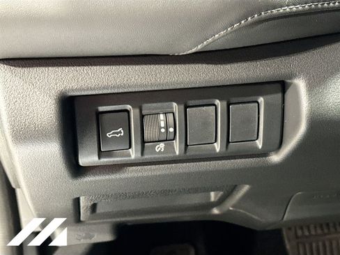 New 2026 Subaru Outback Touring XT image 9