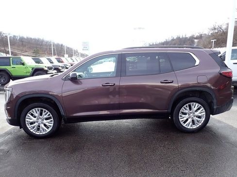 Used 2024 GMC Acadia Elevation image 2