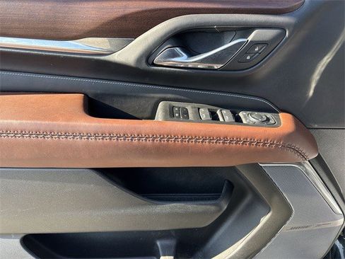 Used 2023 GMC Yukon Denali Ultimate image 26