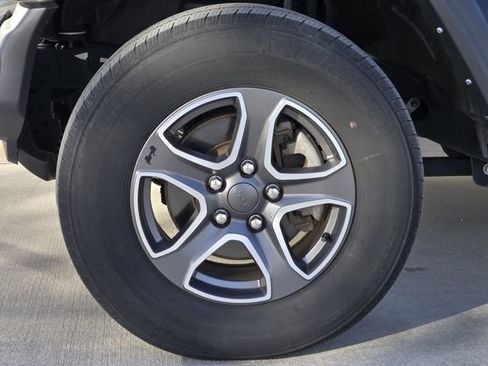 Used 2021 Jeep Wrangler Unlimited Sport image 11