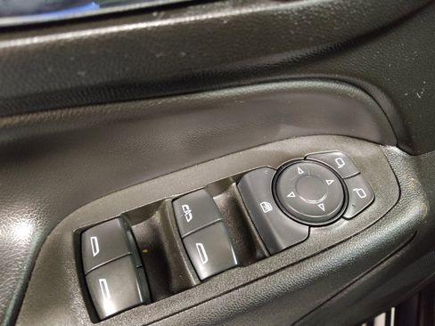 Used 2021 Chevrolet Equinox LT image 27