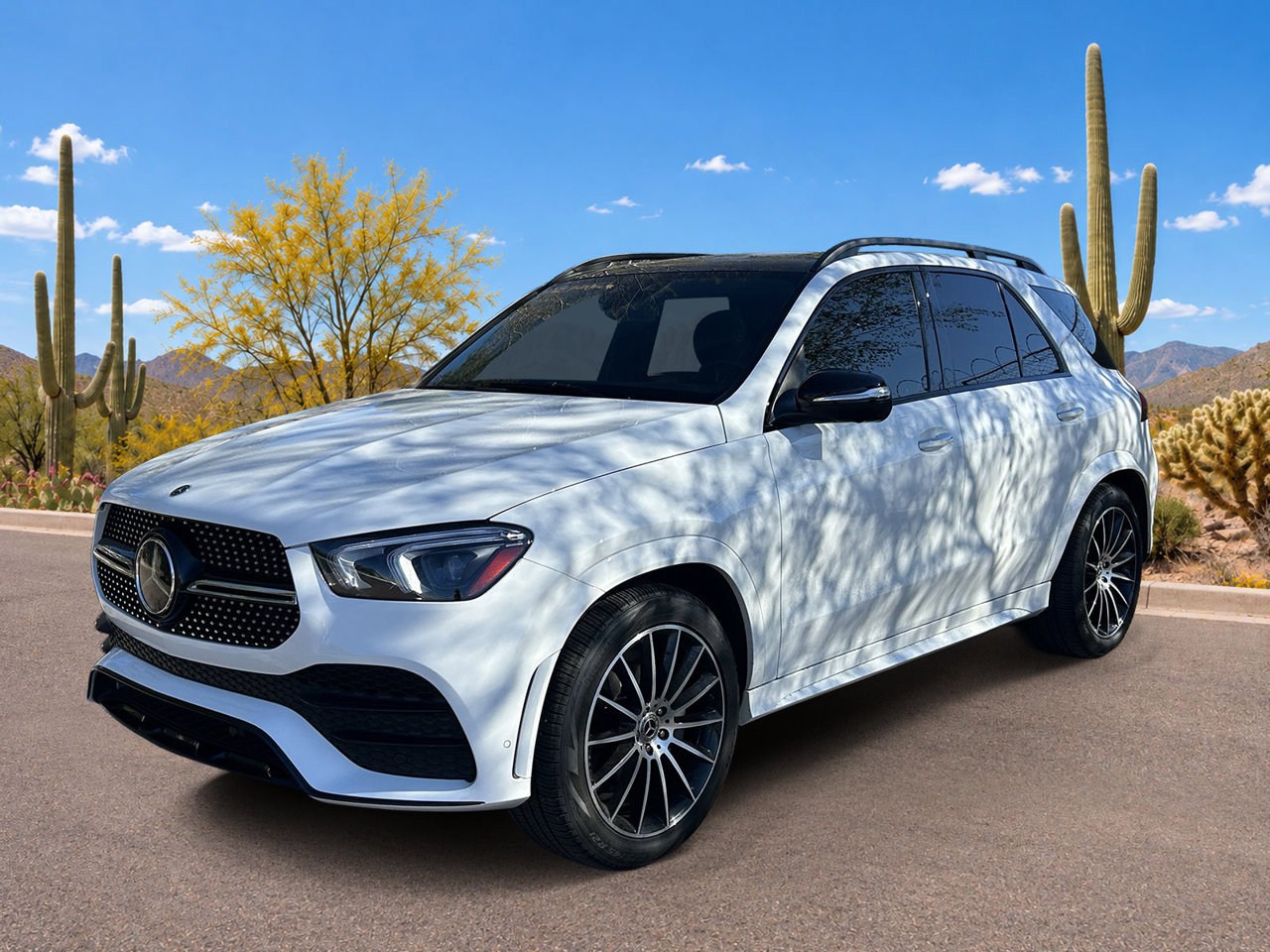 Used 2023 Mercedes-Benz GLE 350 4MATIC image 2
