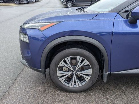 Used 2021 Nissan Rogue SV w/ Premium Package AWD/4WD image 11