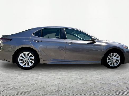 Used 2024 Toyota Camry SE FWD image 8