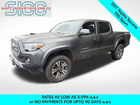 Used 2017 Toyota Tacoma TRD Sport image 1