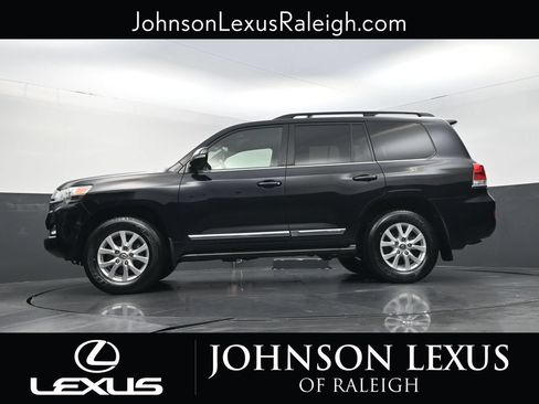 Used 2016 Toyota Land Cruiser AWD/4WD image 22