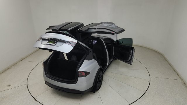 Used 2024 Tesla Model X AWD/4WD image 35