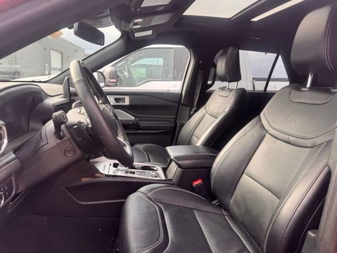 Certified 2023 Ford Explorer ST w/ Equipment Group 401A image 4