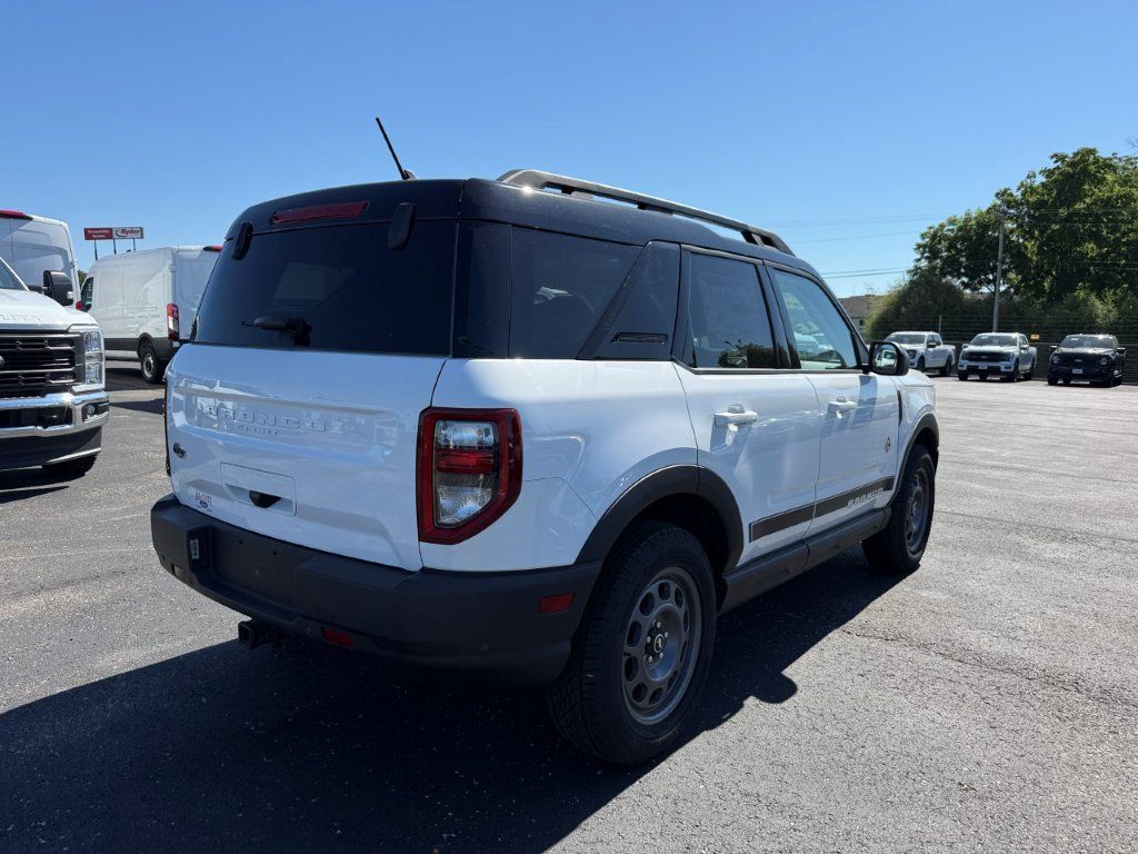 New 2024 Ford Bronco Sport Outer Banks AWD/4WD image 8