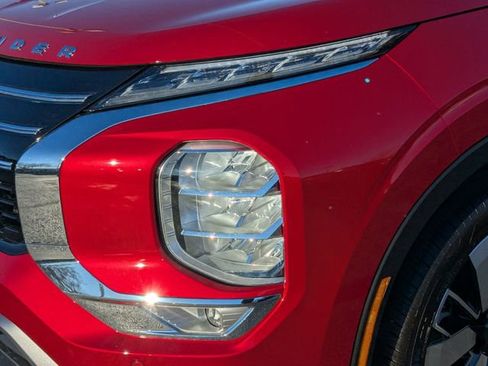 New 2026 Mitsubishi Outlander SE FWD image 10
