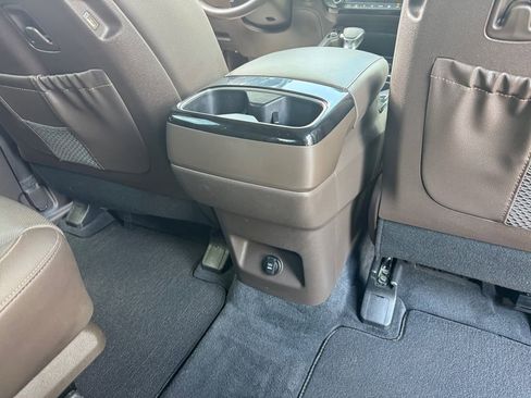 Used 2021 Kia Telluride SX w/ Towing Package FWD image 19