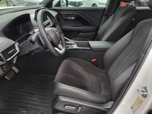Used 2025 Acura ADX A-Spec image 19