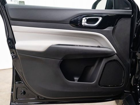 New 2026 Jeep Compass Limited image 20