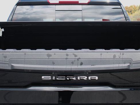 New 2026 GMC Sierra 1500 SLT w/ SLT Premium Plus Package image 13