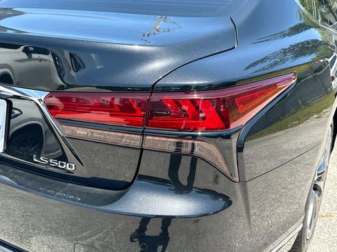 Used 2023 Lexus LS 500 RWD image 6