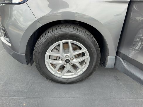 Certified 2023 Ford Edge SEL AWD/4WD image 32