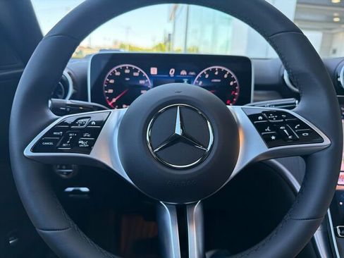 Used 2025 Mercedes-Benz C 300 Sedan image 29