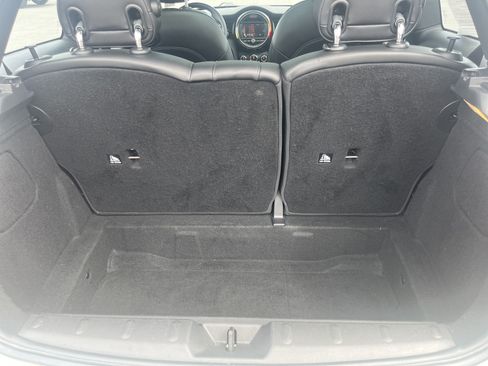 Used 2018 MINI Cooper 2-Door Hardtop FWD image 17
