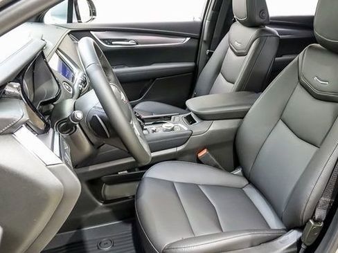 New 2025 Cadillac XT5 Luxury w/ LPO, Floor Liner Package image 8
