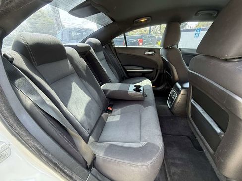 Used 2015 Dodge Charger SE w/ Popular Equipment Group RWD image 34