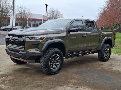 Used 2024 Chevrolet Colorado ZR2 w/ Safety Package image 6
