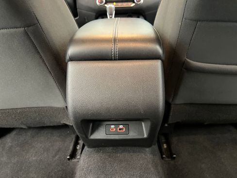 Used 2024 Nissan Altima 2.5 SV image 19