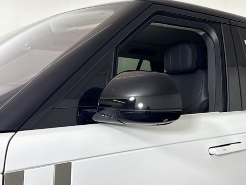 Used 2023 Land Rover Range Rover SE AWD/4WD image 13