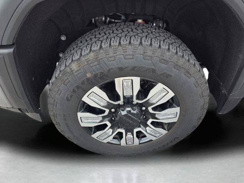 Certified 2025 GMC Sierra 2500 Denali AWD/4WD image 9