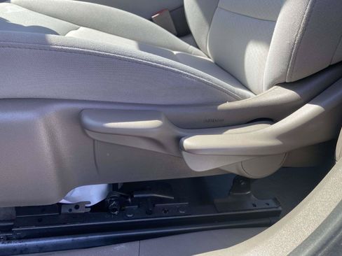 Used 2025 Chevrolet Malibu LS FWD image 14