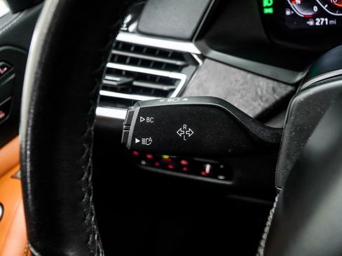 Used 2022 BMW X7 xDrive40i w/ Premium Package image 35