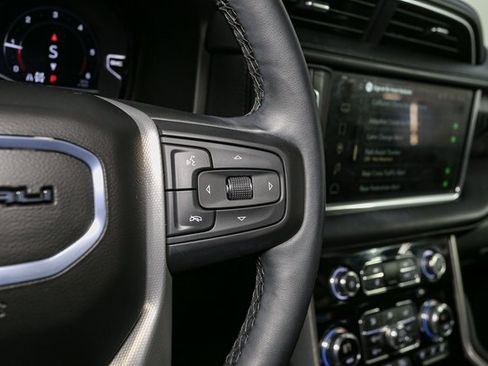 Used 2024 GMC Yukon Denali image 38