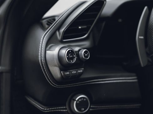 Used 2018 Ferrari 488 GTB RWD image 39