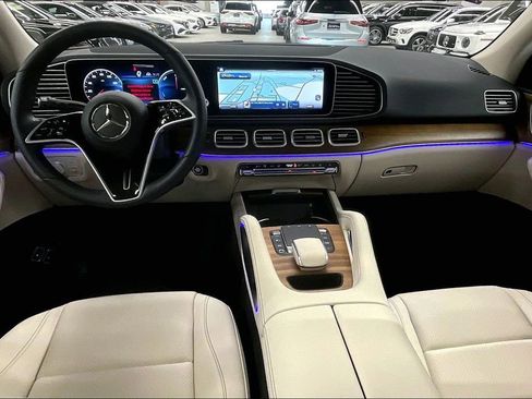 New 2025 Mercedes-Benz GLE 450e 4MATIC image 5