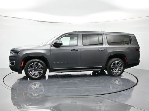 Used 2024 Jeep Wagoneer L Series II image 9