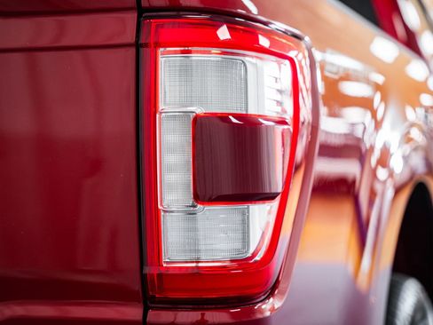 Certified 2021 Ford F150 Lariat w/ Equipment Group 502A High image 21