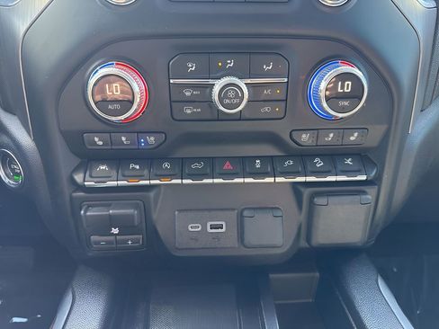 Used 2019 GMC Sierra 1500 Denali w/ Denali Ultimate Package AWD/4WD image 21