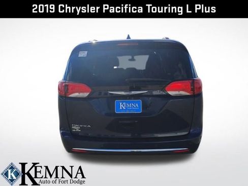 Used 2019 Chrysler Pacifica Touring-L Plus image 7