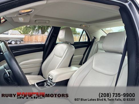 Used 2016 Chrysler 300 C w/ Safetytec Plus Group RWD image 10