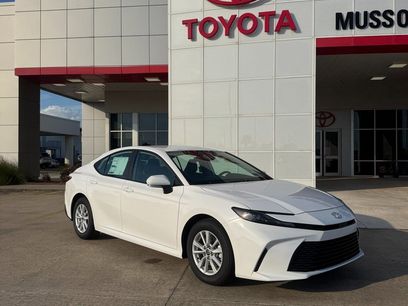 Used 2026 Toyota Camry LE w/ Convenience Package