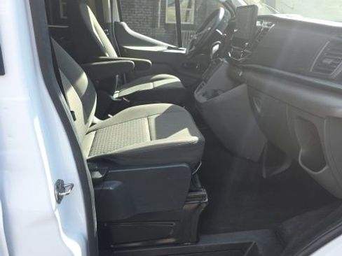 Used 2023 Ford Transit 350 XLT image 13