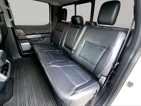 Used 2023 Ford F250 Lariat w/ Lariat Ultimate Package AWD/4WD image 19