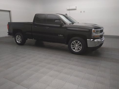 Used 2019 Chevrolet Silverado 1500 LT w/ Texas Edition RWD image 11