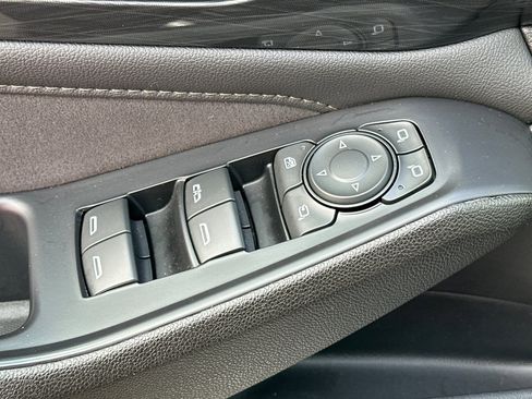 Used 2022 Chevrolet Traverse High Country w/ LPO, Floor Liner Package image 13