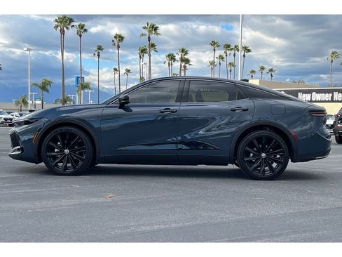 Used 2026 Toyota Crown Nightshade image 3