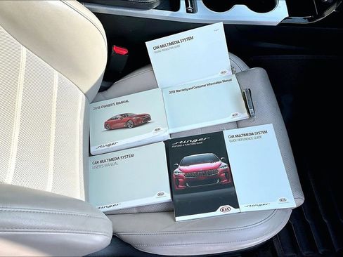Used 2018 Kia Stinger GT2 image 12