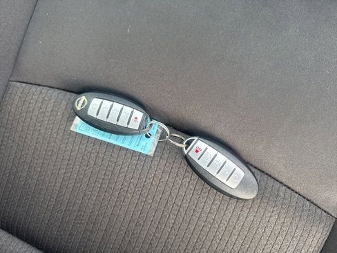 Used 2025 Nissan Altima 2.5 SV FWD image 5