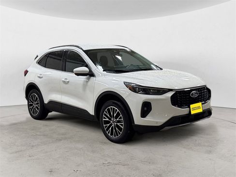 New 2025 Ford Escape Base w/ PHEV Premium Package image 7