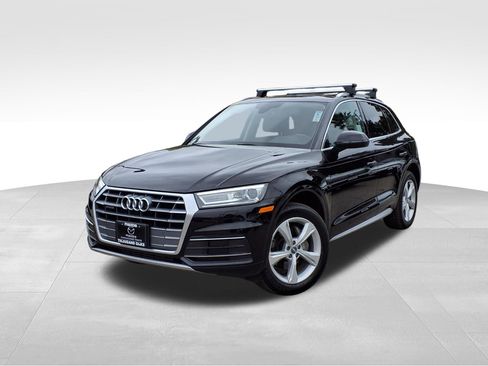 Used 2020 Audi Q5 2.0T Premium w/ Convenience Package AWD/4WD image 1