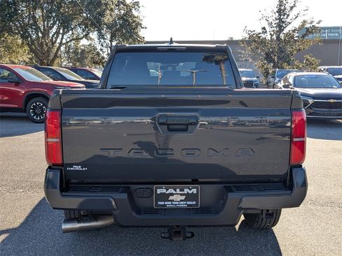 Used 2025 Toyota Tacoma SR5 image 4